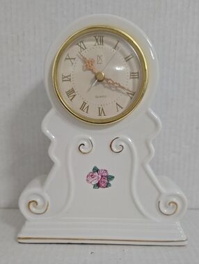 PS Quartz Porcelain Mantel Clock